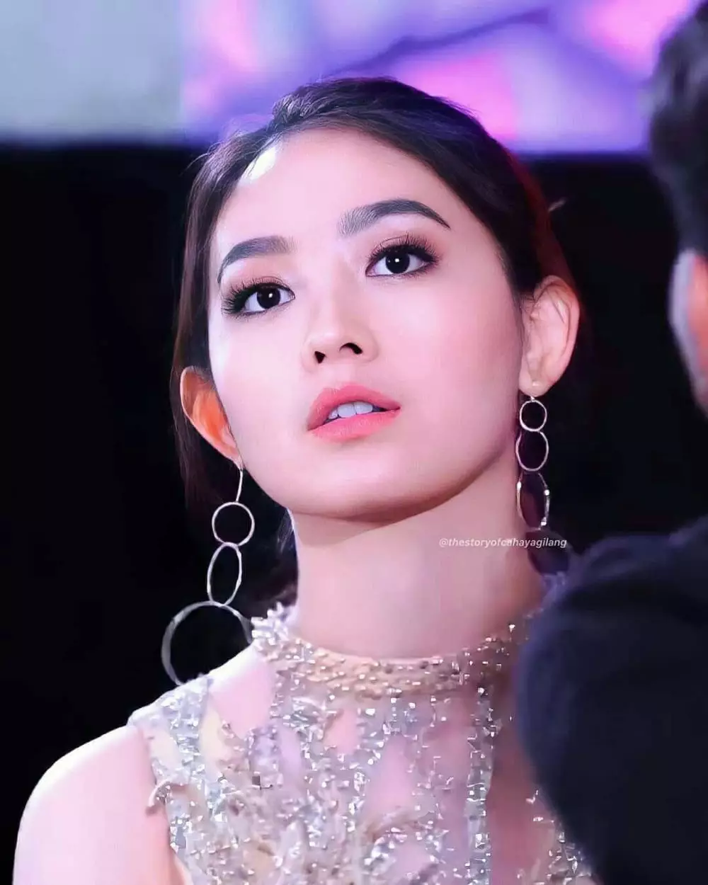 Natasha Wilona akting nyanyi Berbagai Sumber