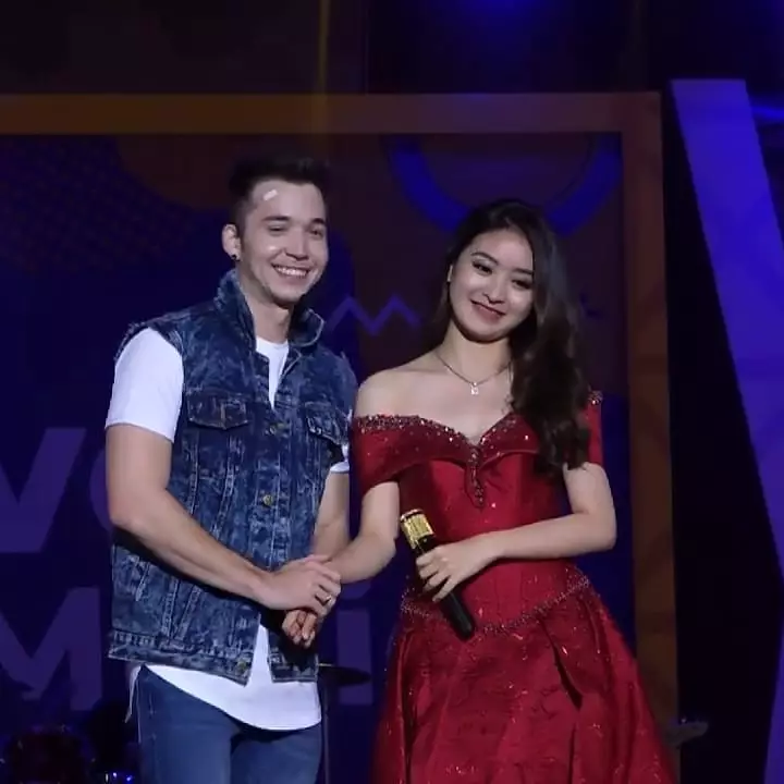 Natasha Wilona akting nyanyi Berbagai Sumber