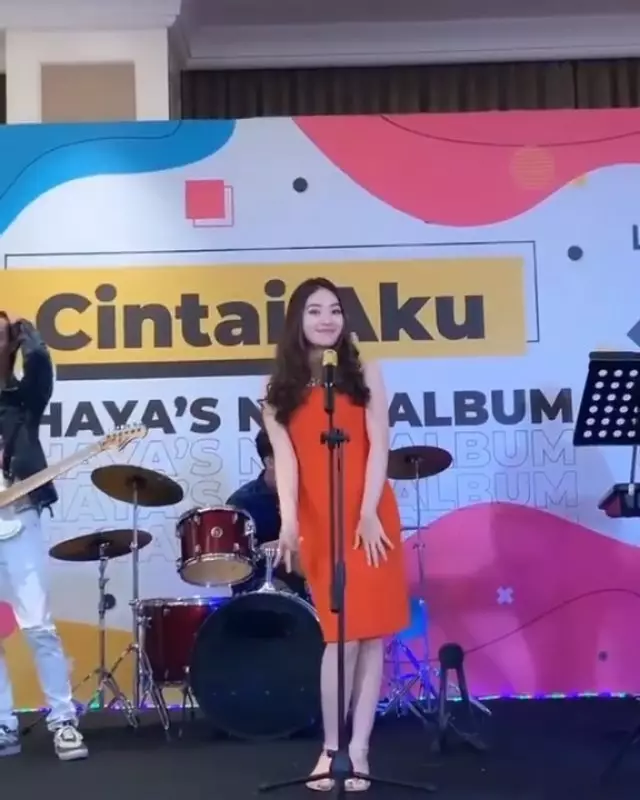 Natasha Wilona akting nyanyi Berbagai Sumber