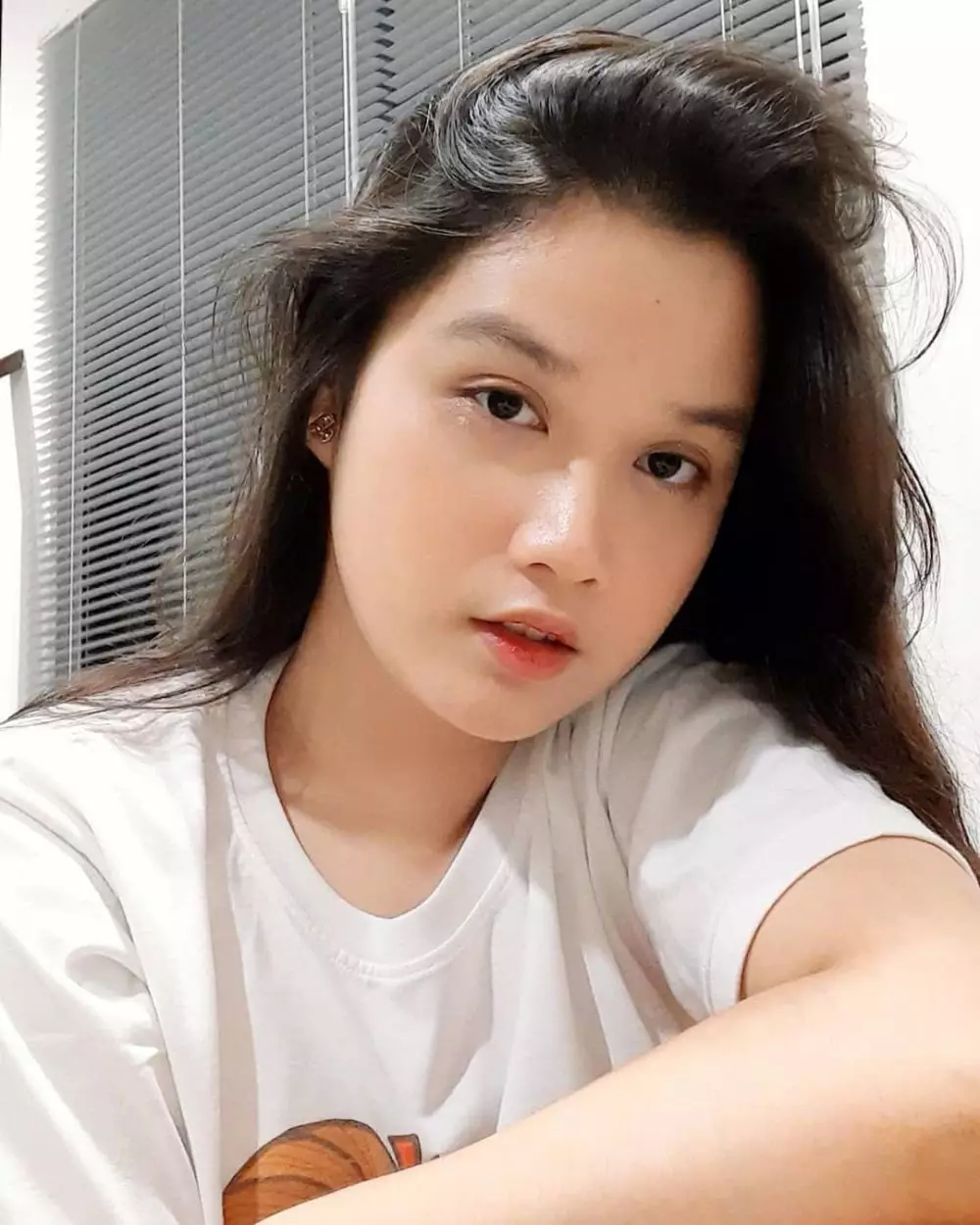 Potret terbaru Devi CB Instagram