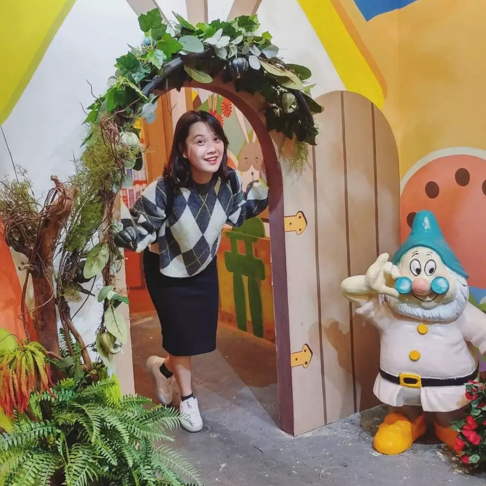 Potret terbaru Devi CB Instagram