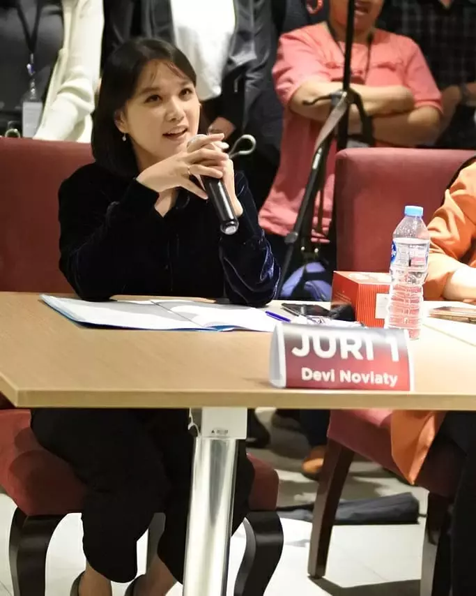 Potret terbaru Devi CB Instagram