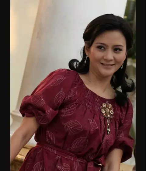 kabar terbaru pemain sinetron bunga di tepi jalan © 2020 Instagram