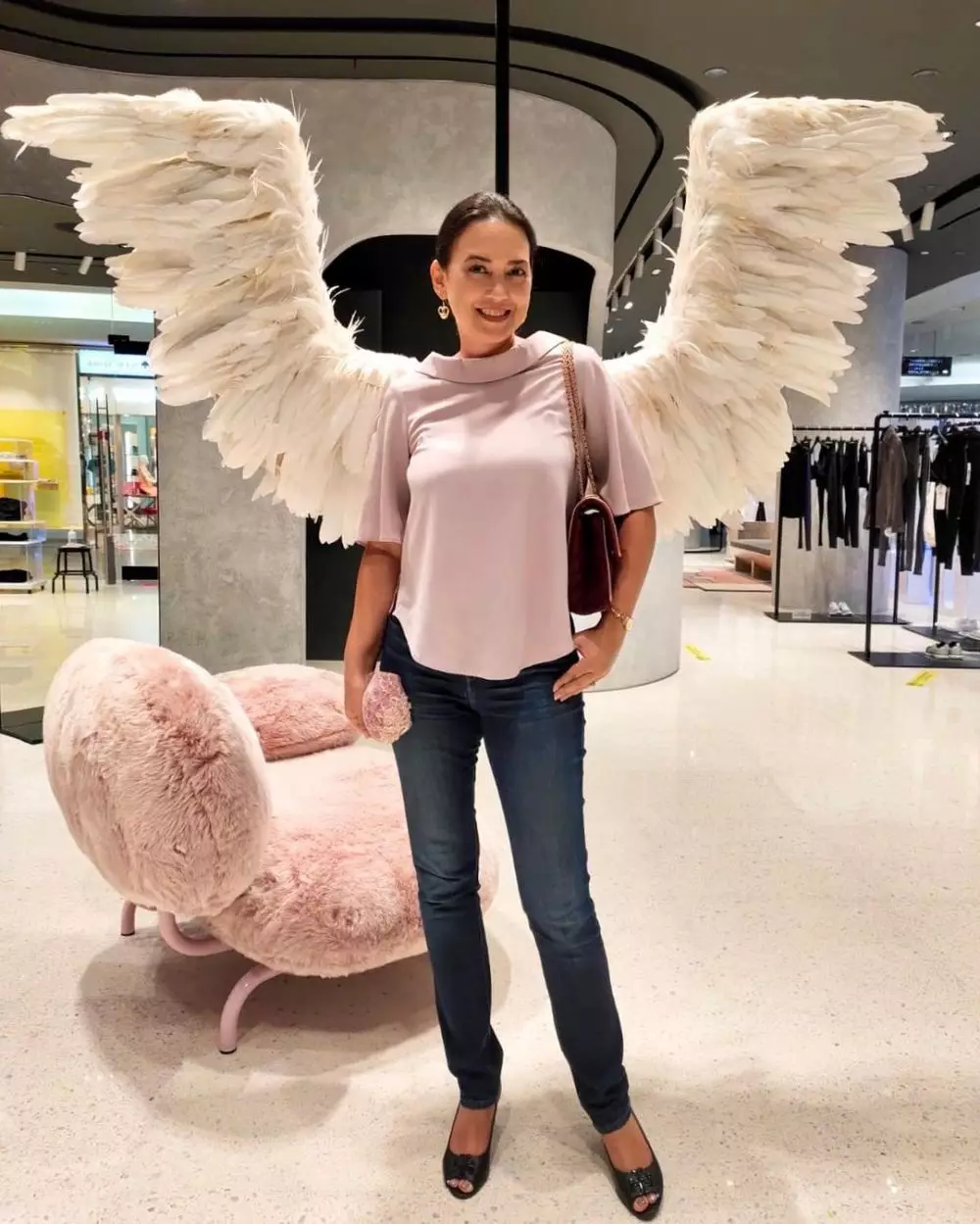 kabar terbaru pemain sinetron bunga di tepi jalan © 2020 Instagram