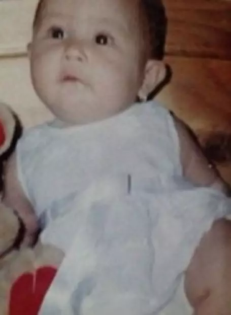 10 foto Prilly kecil Instagram