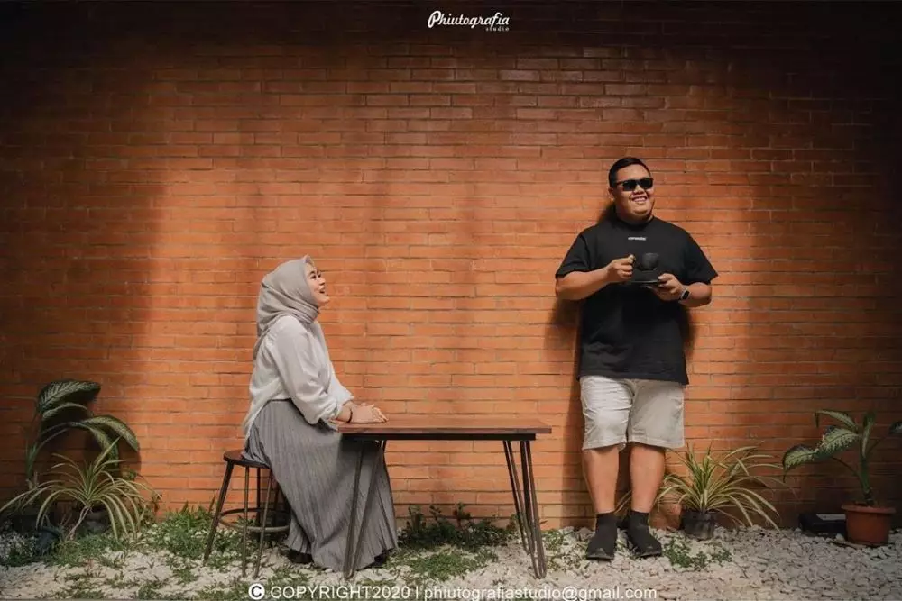 potret prewedding ajudan pribadi © 2020 Instagram/@phiutografiastudio