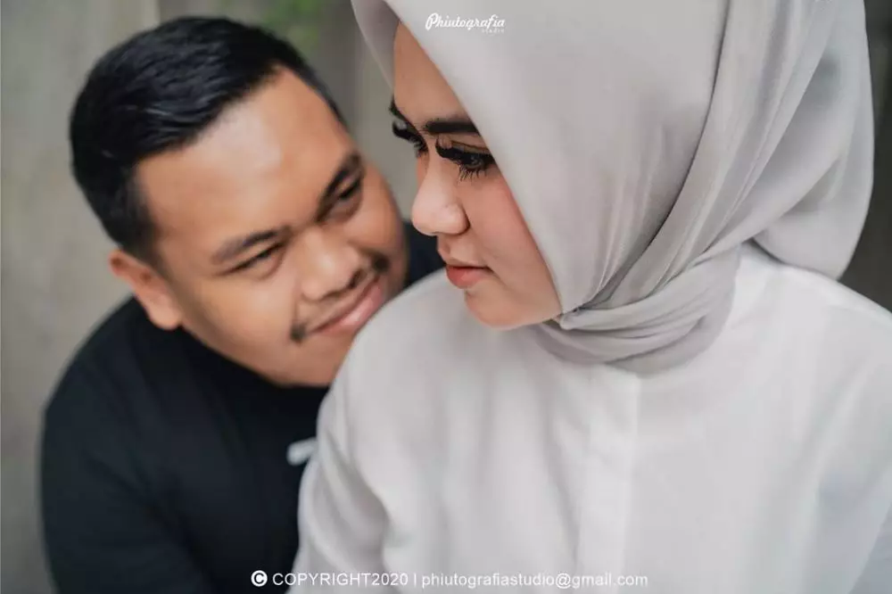potret prewedding ajudan pribadi © 2020 Instagram/@phiutografiastudio