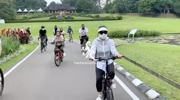 Syahrini obati Reino © 2020 brilio.net