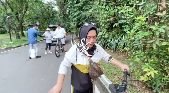 Syahrini obati Reino © 2020 brilio.net