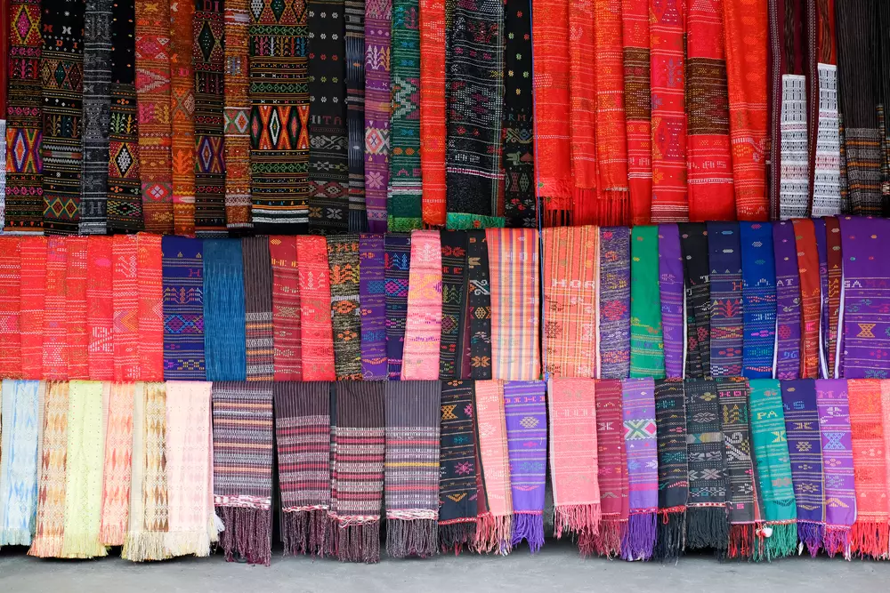 Bukan sekadar kain tenun, ini 5 makna kehidupan dari selembar ulos berbagai sumber