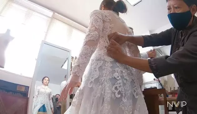 pakaian akad Nikita Willy YouTube pakaian akad Nikita Willy YouTube