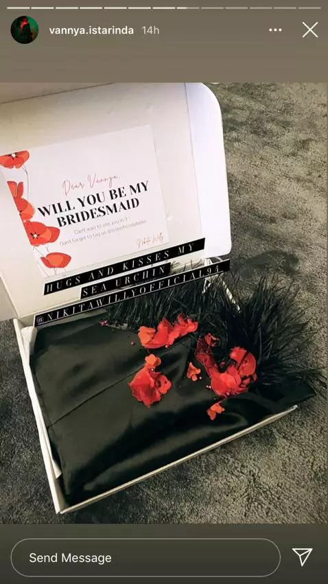 bridesmaid pernikahan Nikita © 2020 brilio.net bridesmaid pernikahan Nikita © 2020 brilio.net