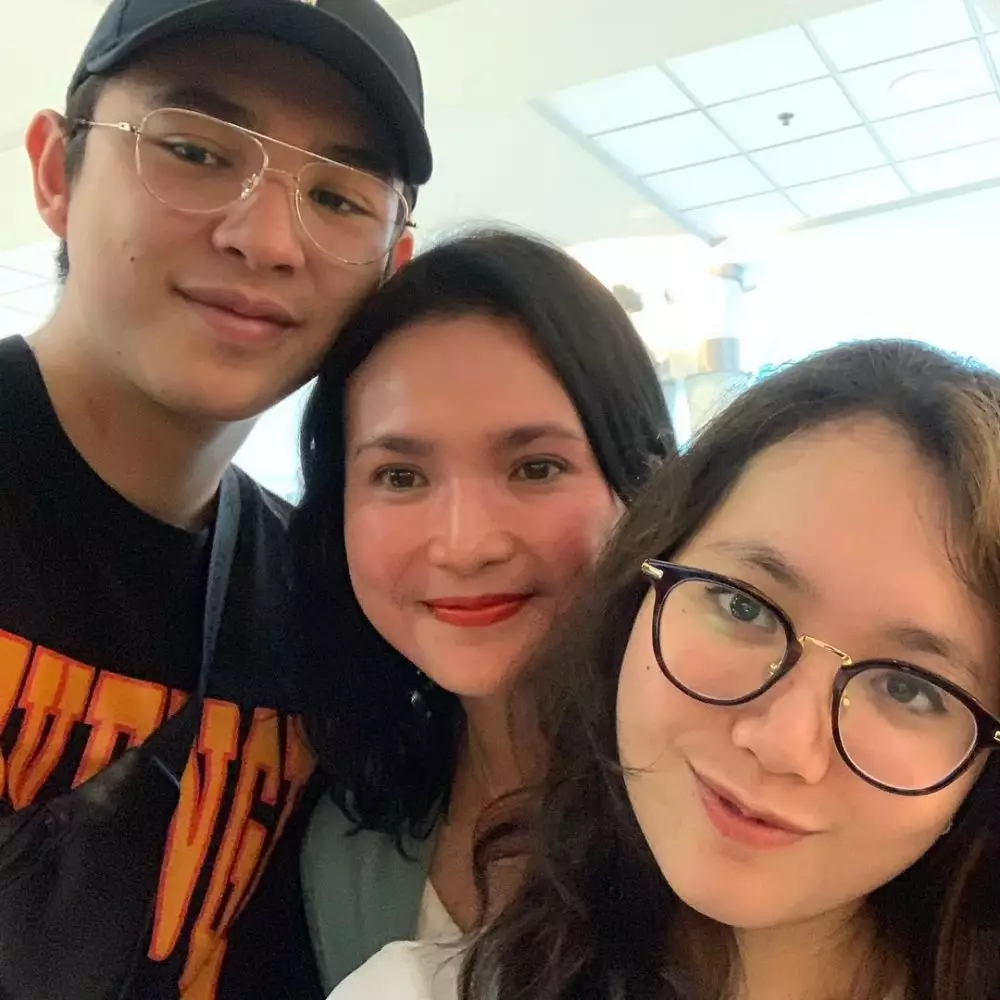 Nunu Datau dan anak © 2020 brilio.net Instagram