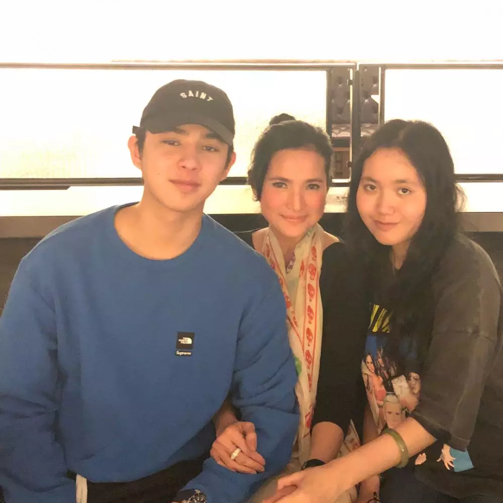 Nunu Datau dan anak © 2020 brilio.net Instagram