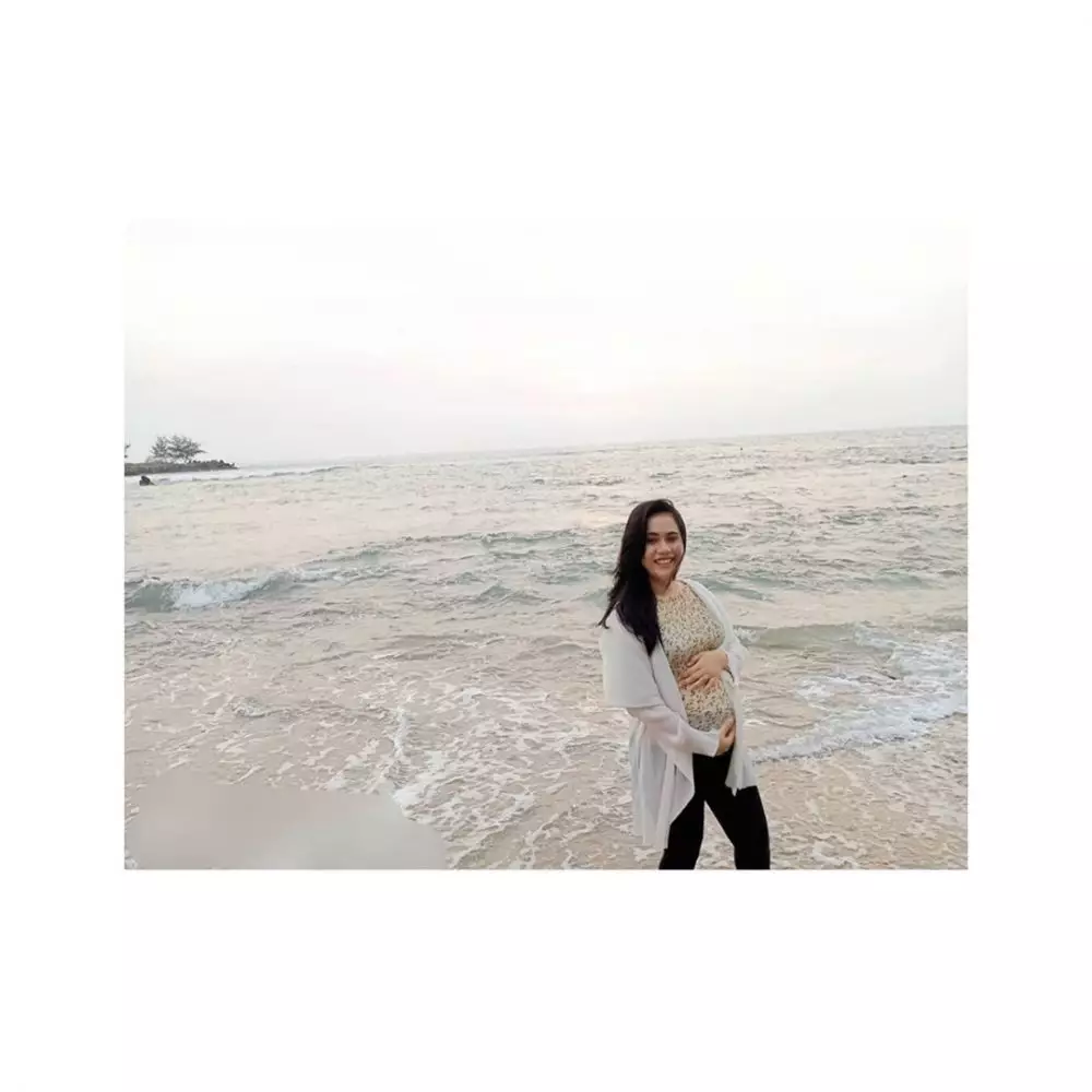 istri Ginanjar hamil © 2020 brilio.net Instagram istri Ginanjar hamil © 2020 brilio.net Instagram