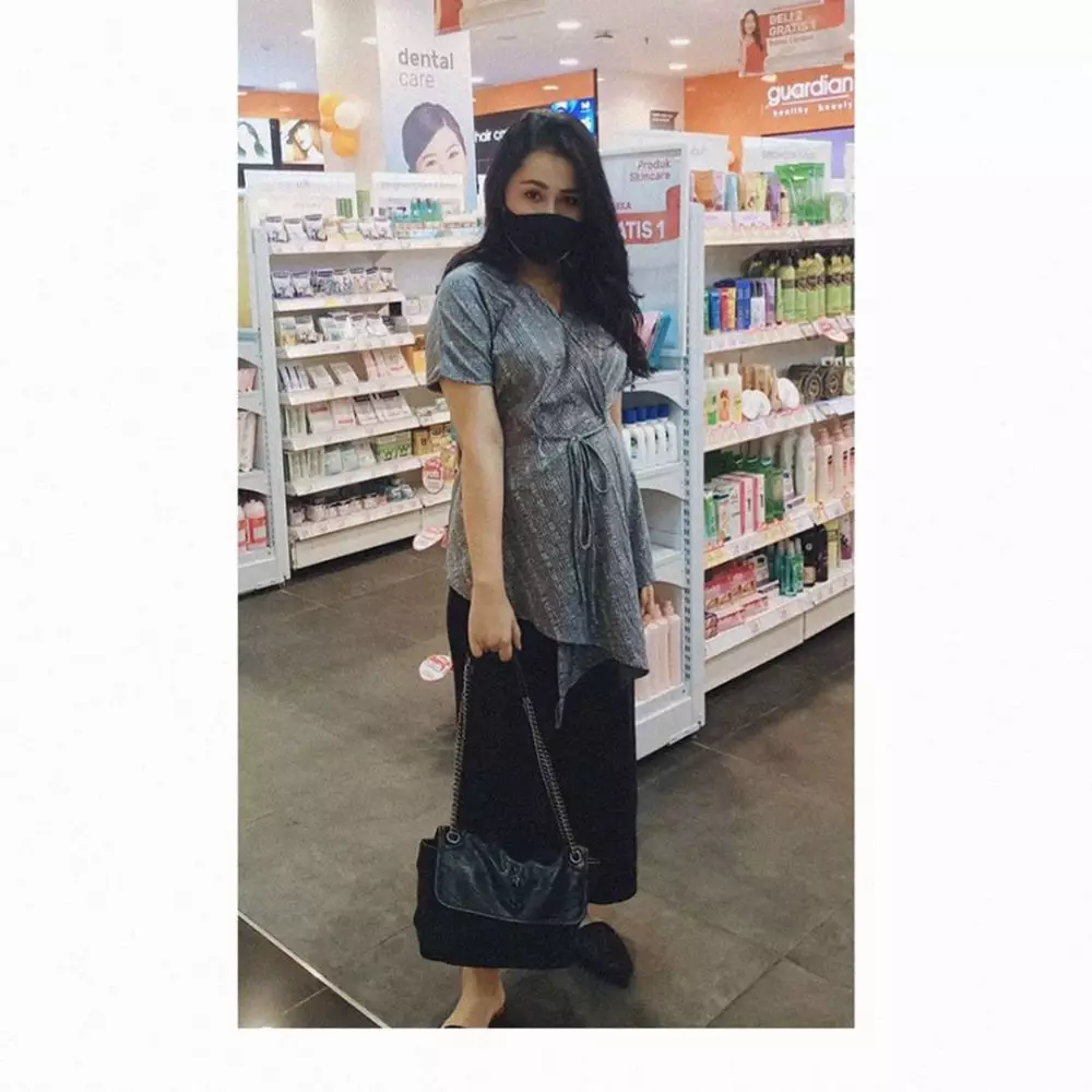 istri Ginanjar hamil © 2020 brilio.net Instagram istri Ginanjar hamil © 2020 brilio.net Instagram