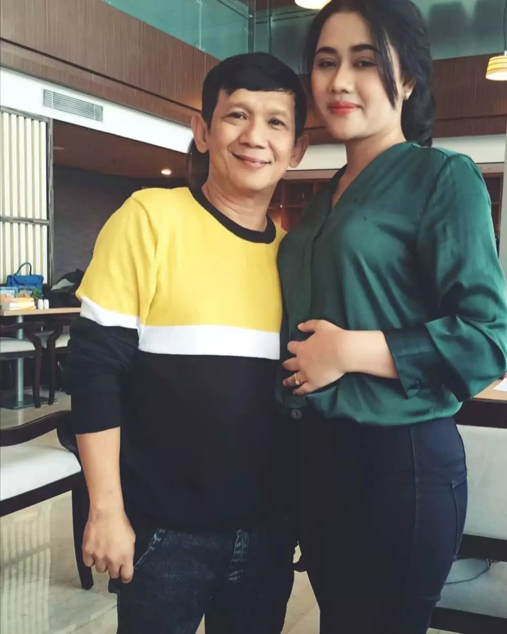 istri Ginanjar hamil © 2020 brilio.net Instagram istri Ginanjar hamil © 2020 brilio.net Instagram