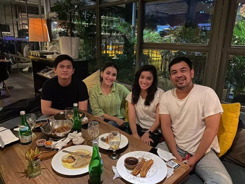 Potret kebersamaan Ayu Ting Ting & Adit Jayusman Instagram