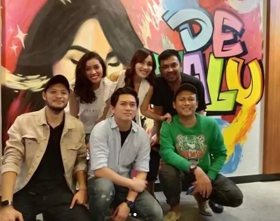 Potret kebersamaan Ayu Ting Ting & Adit Jayusman Instagram