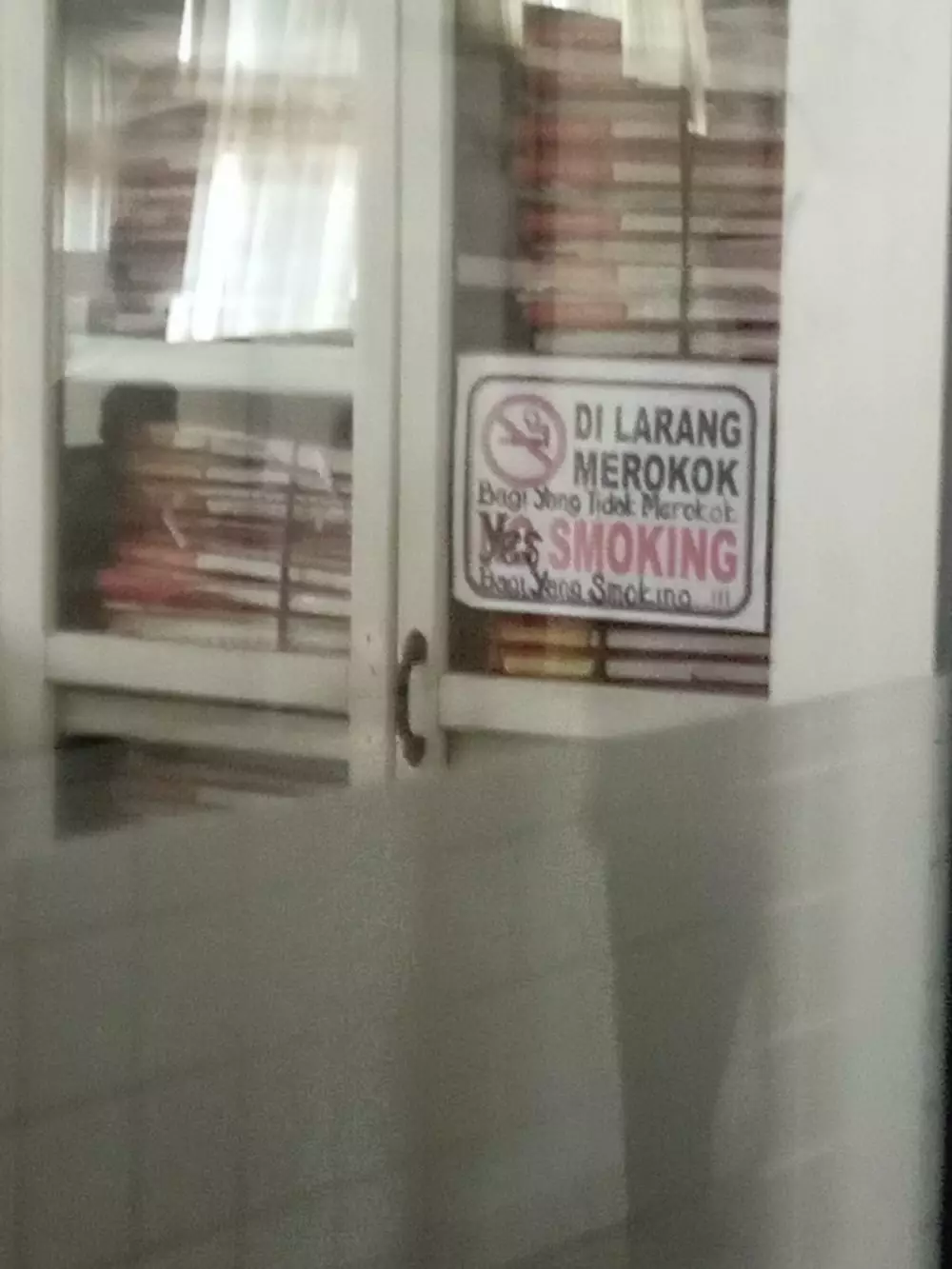 Peraturan nyeleneh di kampus berbagai sumber Peraturan nyeleneh di kampus berbagai sumber