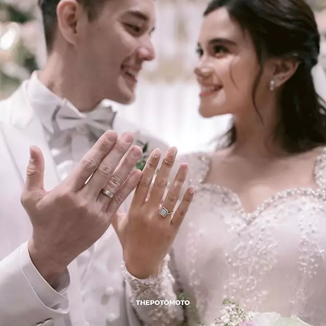 Cincin pernikahan pesinetron  Instagram
