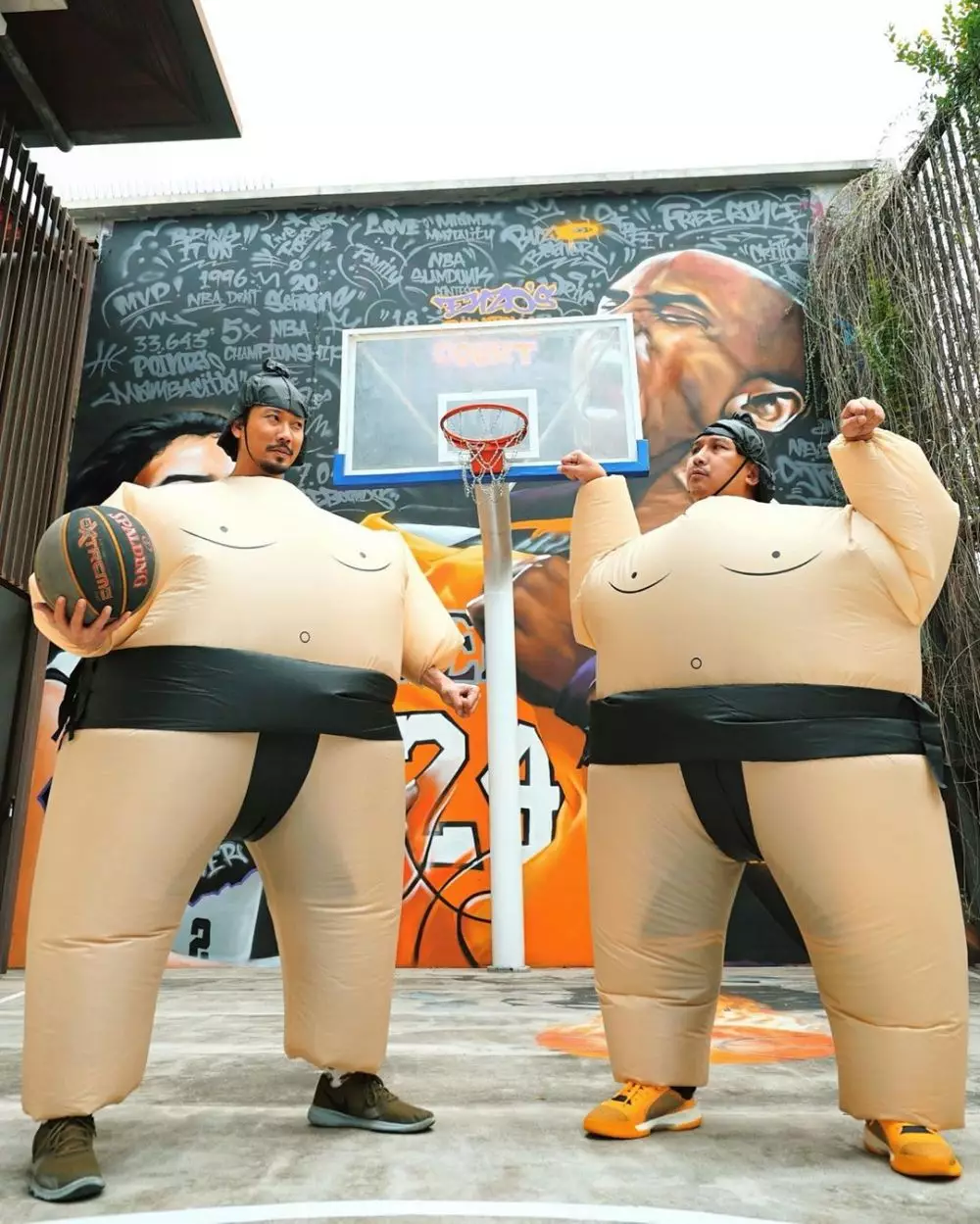 pose lucu denny sumargo  Instagram