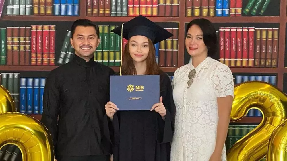 potret kompak dian nitami dan putrinya © 2020 Instagram