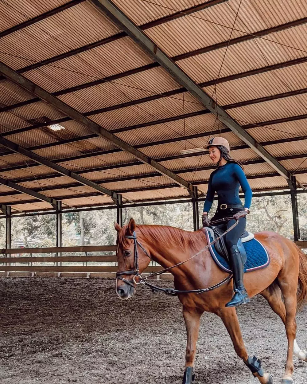 anya geraldine berkuda Instagram