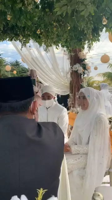 potret serrel thalib Berbagai Sumber