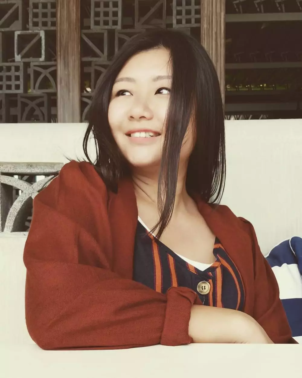 10 istri bassist band Instagram