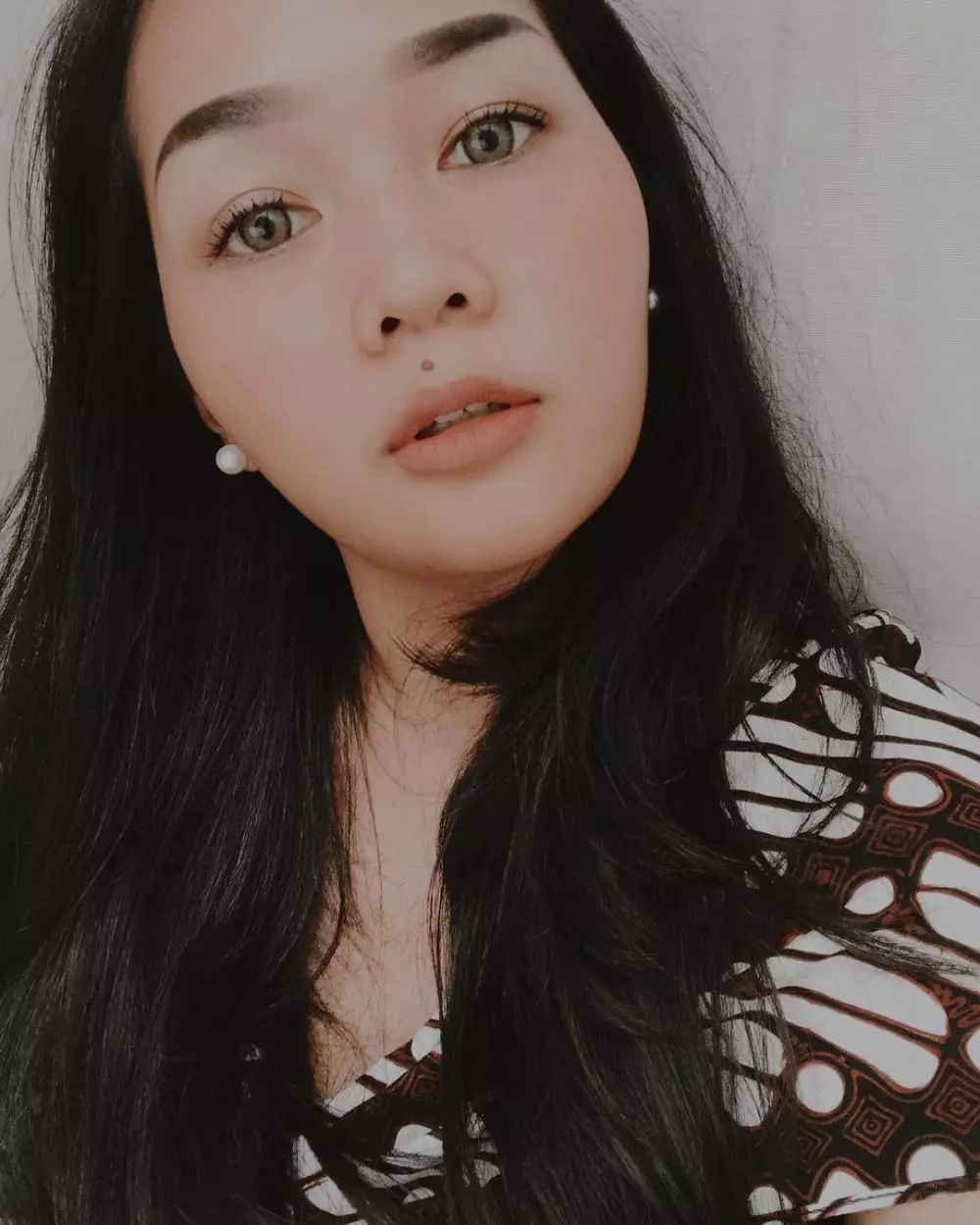 10 istri bassist band Instagram