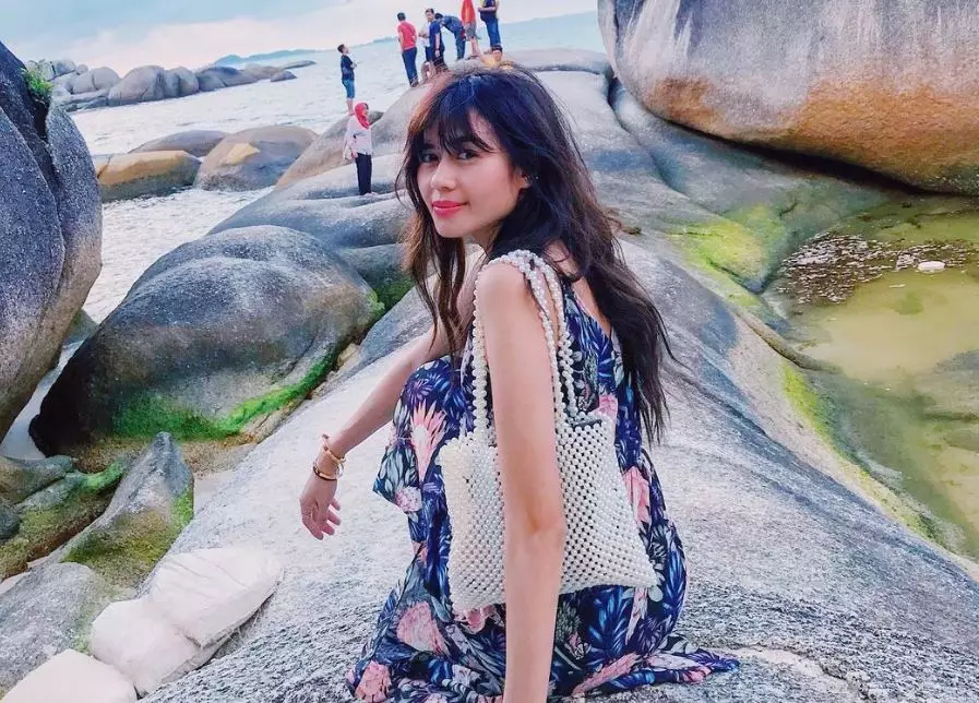 10 istri bassist band Instagram