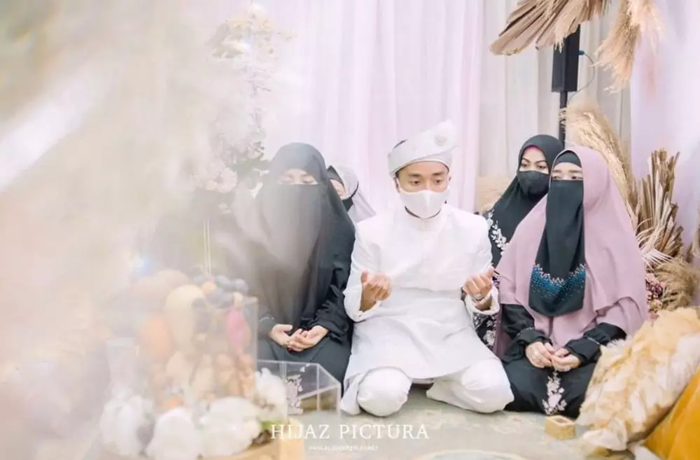 taqy serell dari tunangan hingga nikah Instagram