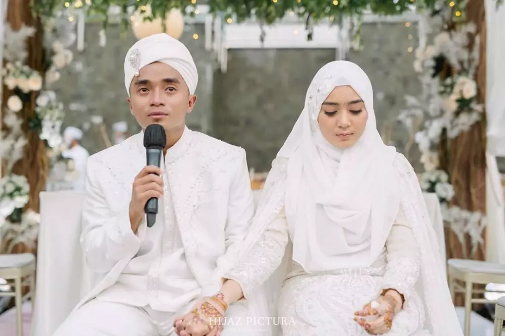 taqy serell dari tunangan hingga nikah Instagram