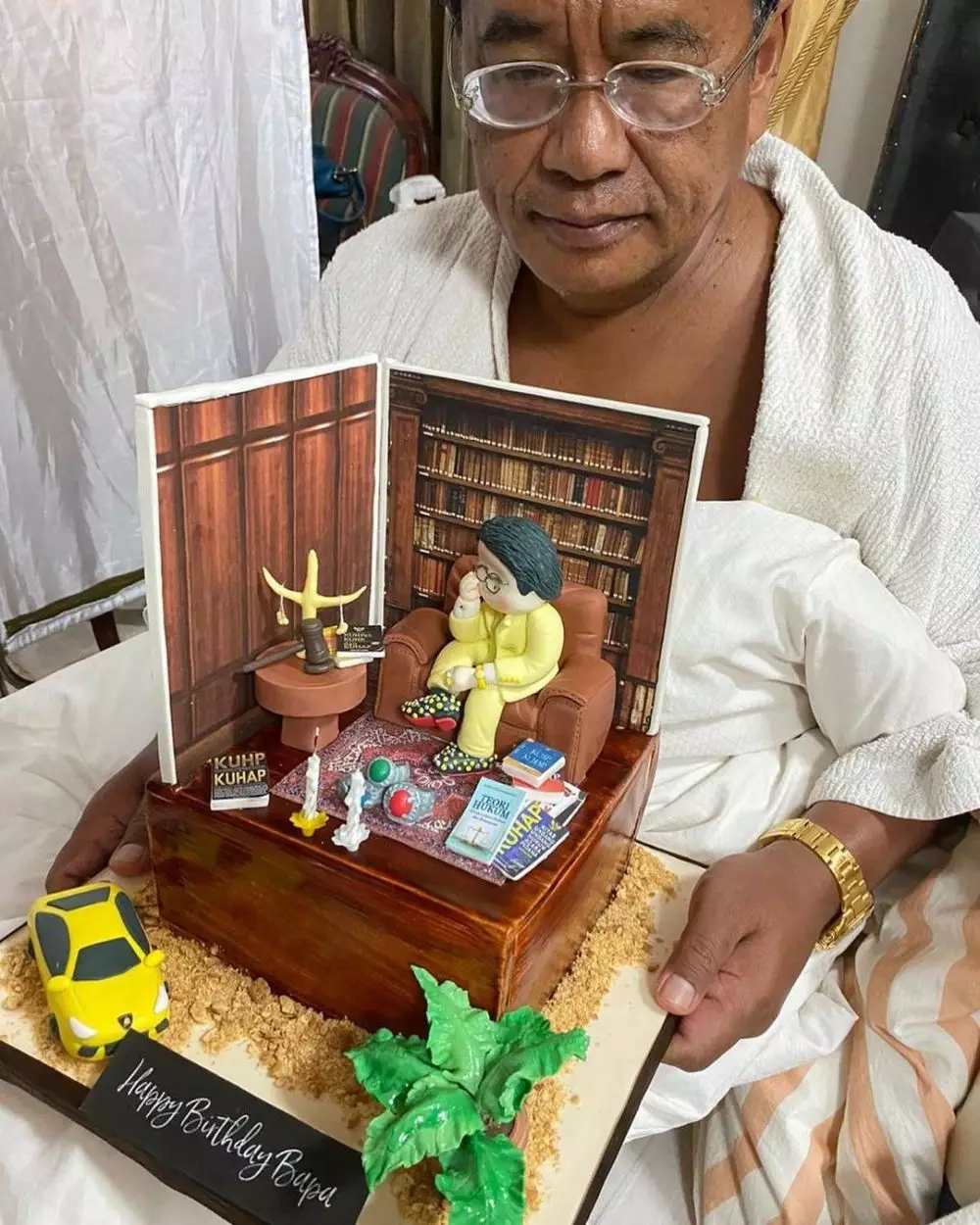 Ultah Hotman Paris Instagram