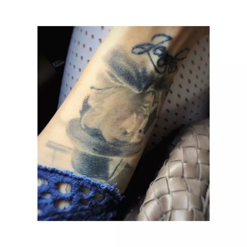 makna tato seleb cantik © berbagai sumber makna tato seleb cantik © berbagai sumber