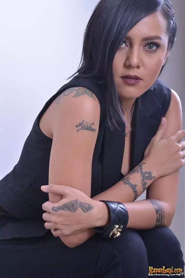 makna tato seleb cantik © berbagai sumber makna tato seleb cantik © berbagai sumber