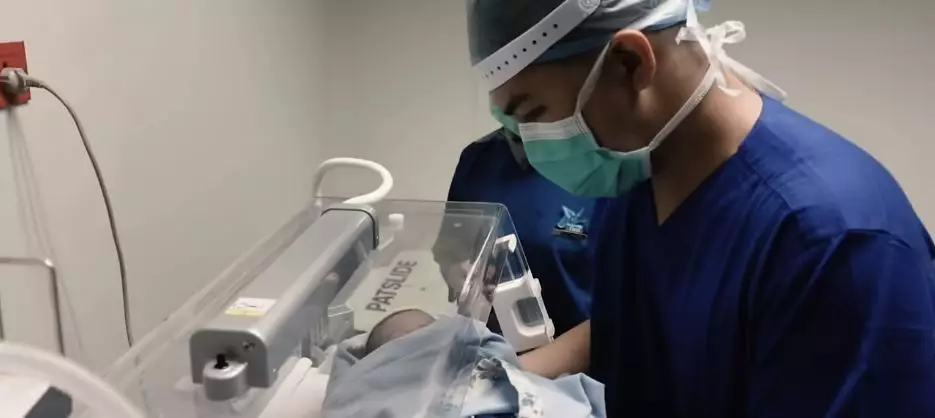 Chelsea Oliva melahirkan anak kedua ©Instagram & YouTube