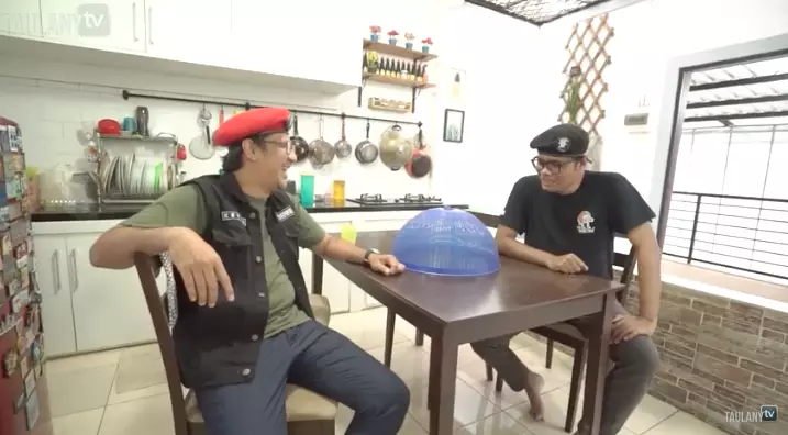 Penampakan rumah Soleh Sholihun YouTube