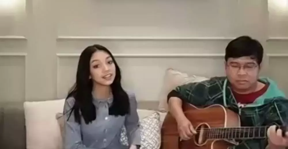 Momen seru belajar nyanyi virtual bareng Naura di Kelas Kreatif HP berbagai sumber