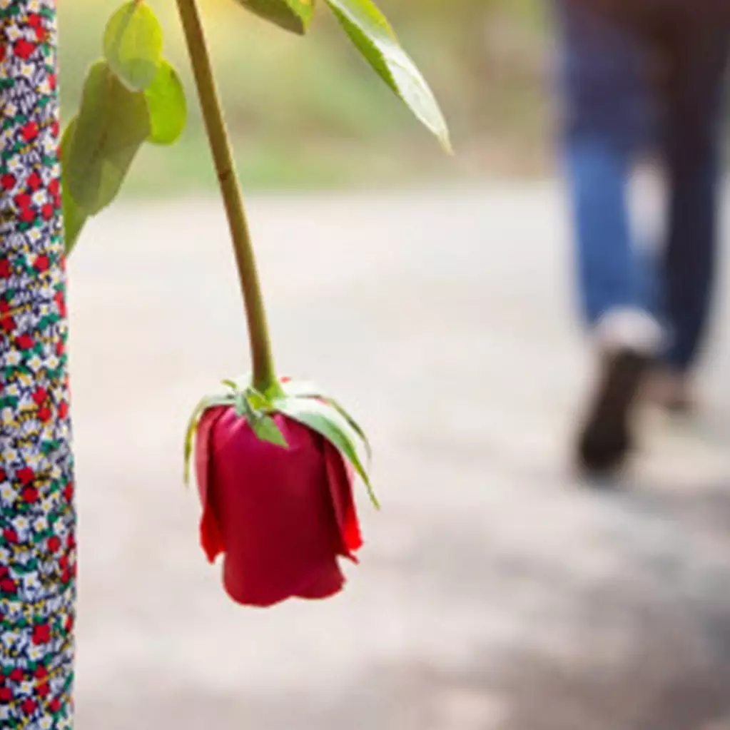 150 Kata-kata sedih berharap pada orang yang salah, menyentuh hati dan nyesek banget