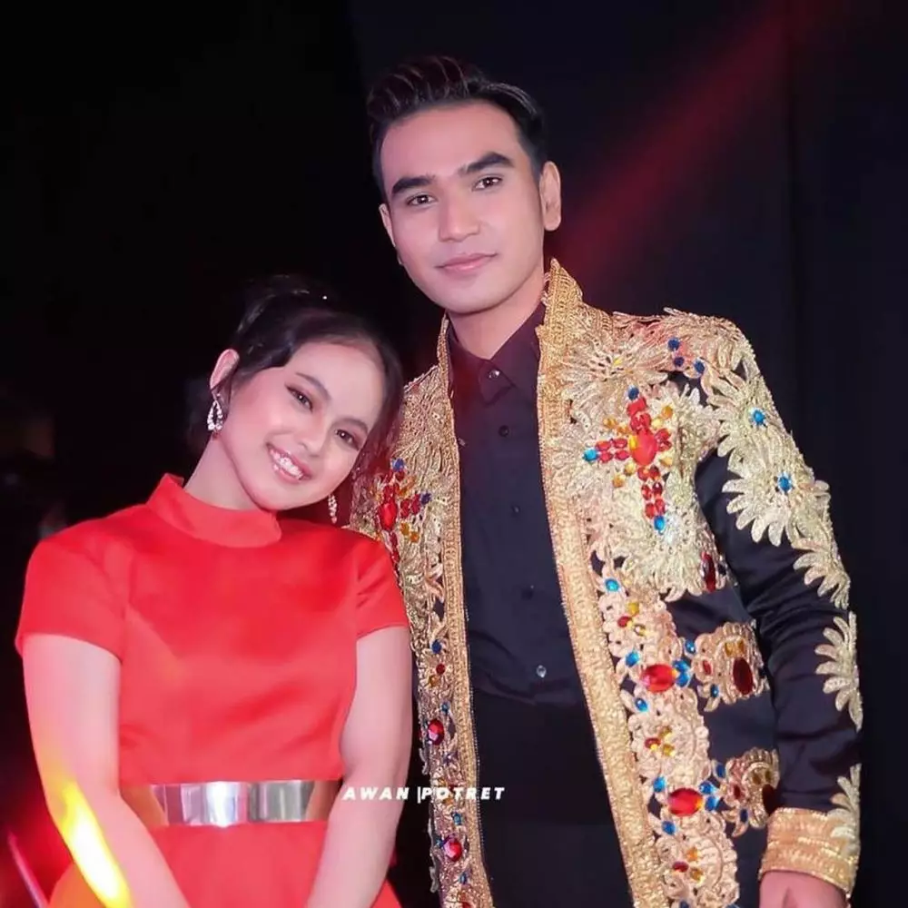 kedekatan Putri dan Hari Instagram kedekatan Putri dan Hari Instagram