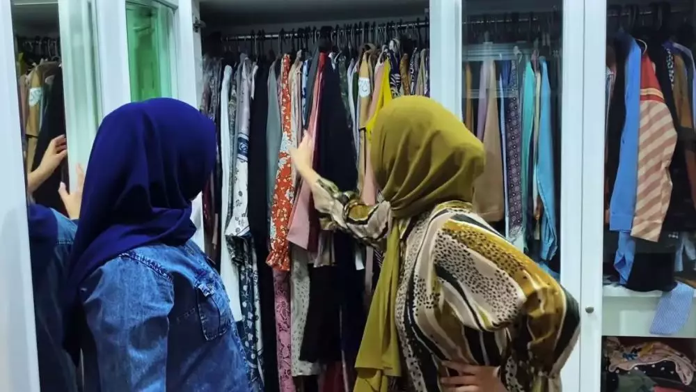walk in closet Citra Kirana © YouTube walk in closet Citra Kirana © YouTube