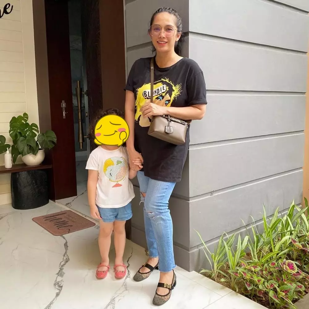 potret terbaru Ussy © Instagram potret terbaru Ussy © Instagram