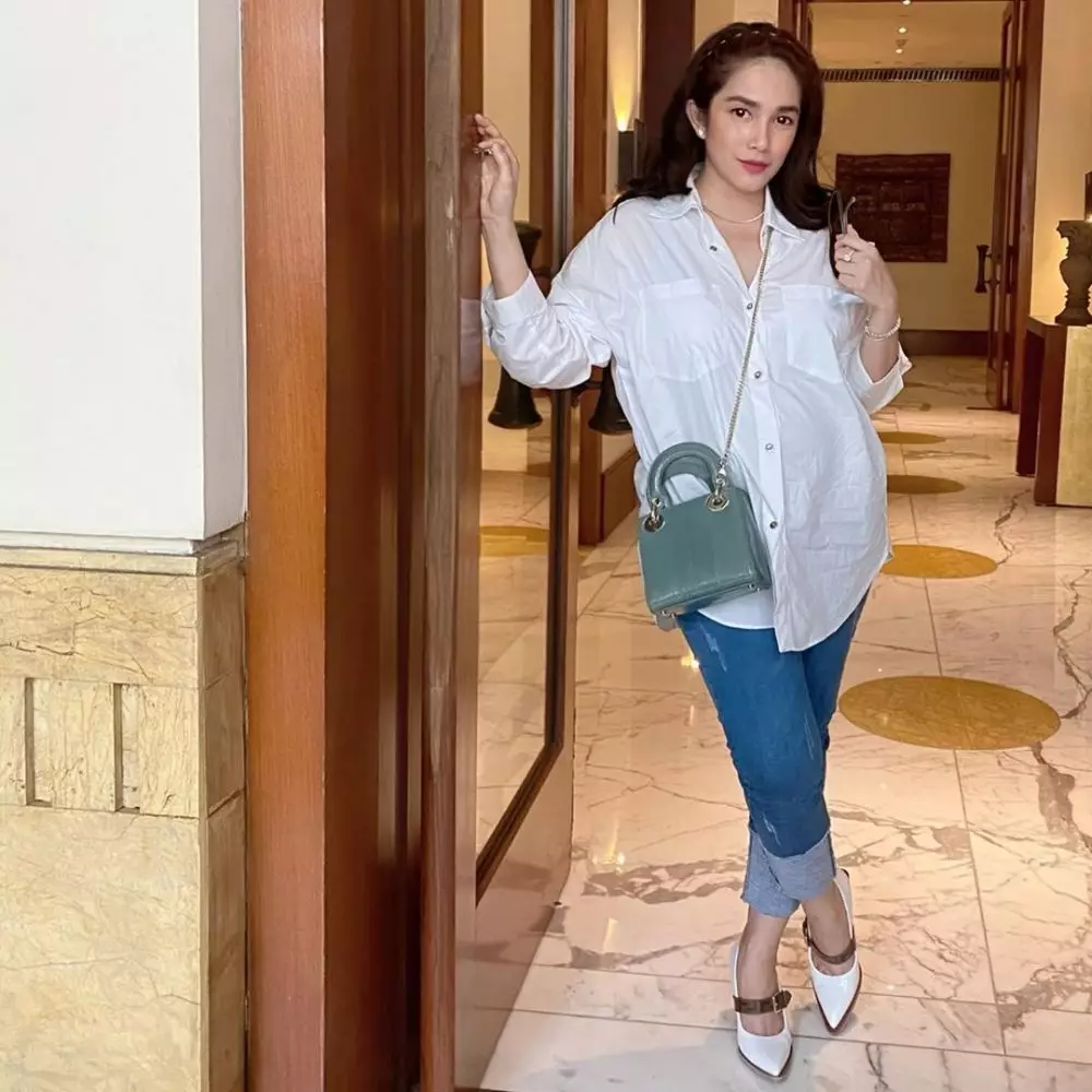 potret terbaru Ussy © Instagram potret terbaru Ussy © Instagram