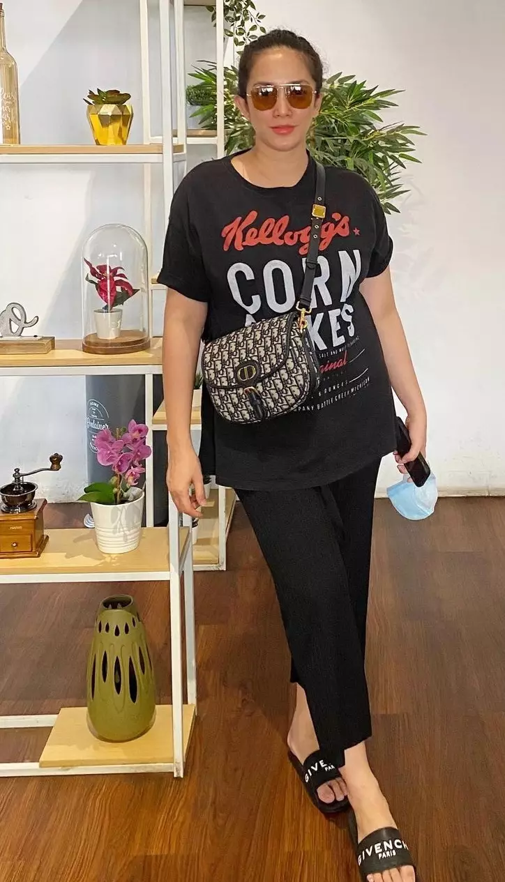 potret terbaru Ussy © Instagram potret terbaru Ussy © Instagram