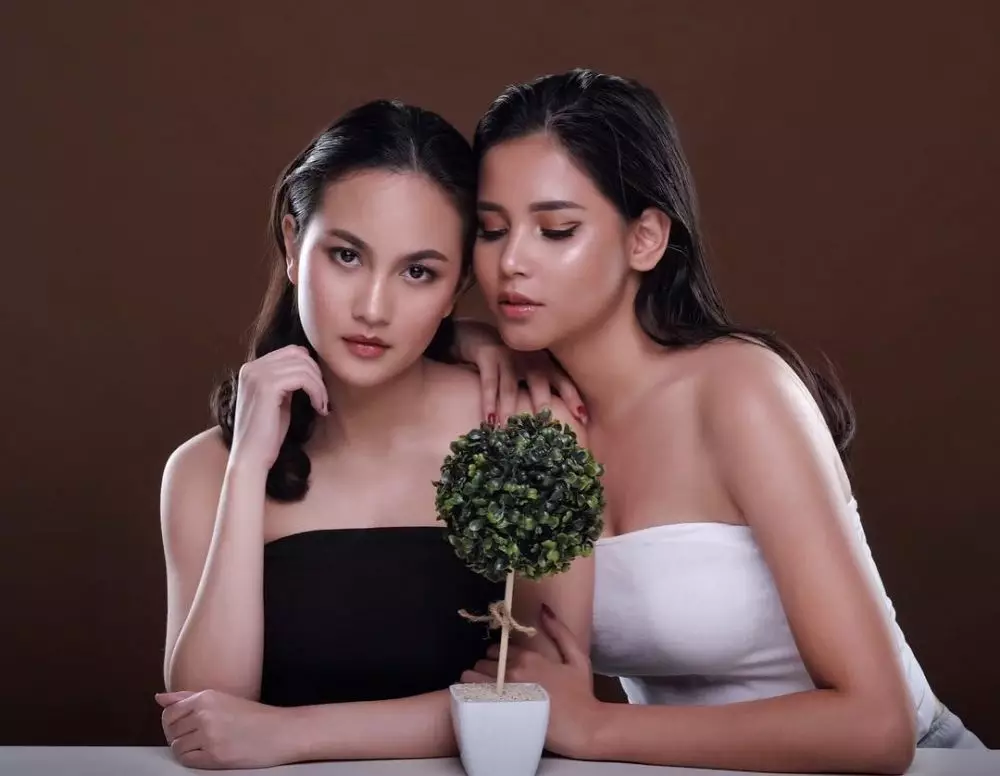 Potret kompak Yunita Siregar dan Celline Meliana © 2020 brilio.net