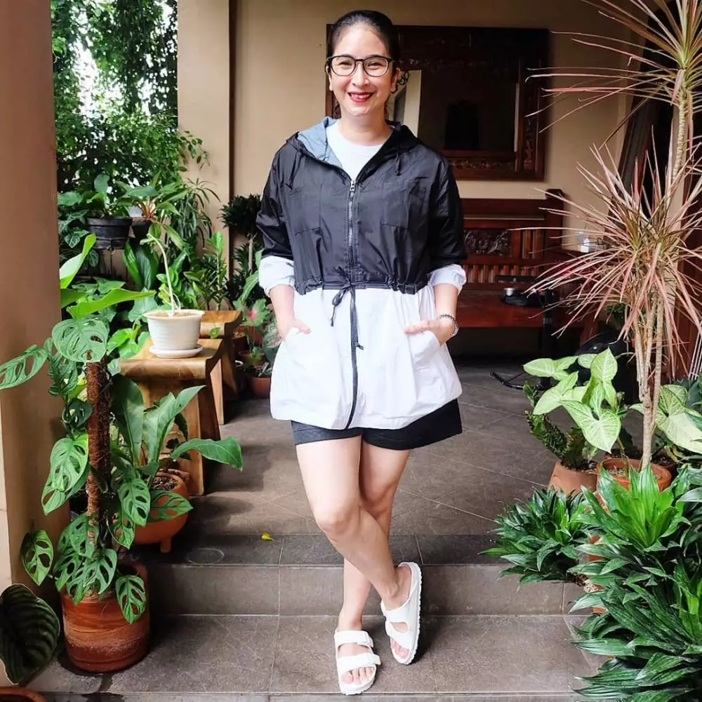 Potret rumah Novita Angie © Instagram Potret rumah Novita Angie © Instagram