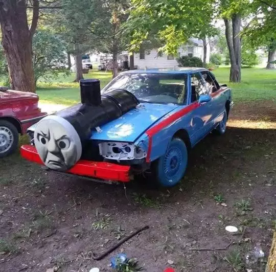 modifikasi mobil antimainstream © Berbagai sumber