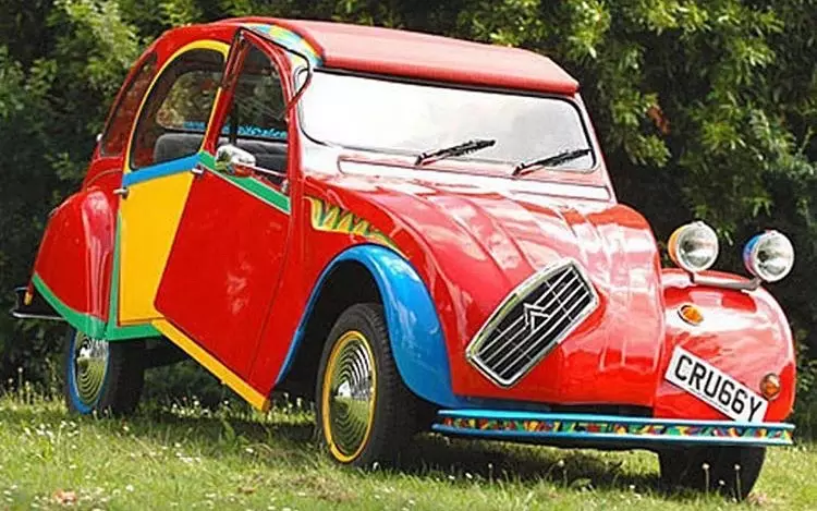 modifikasi mobil antimainstream © Berbagai sumber